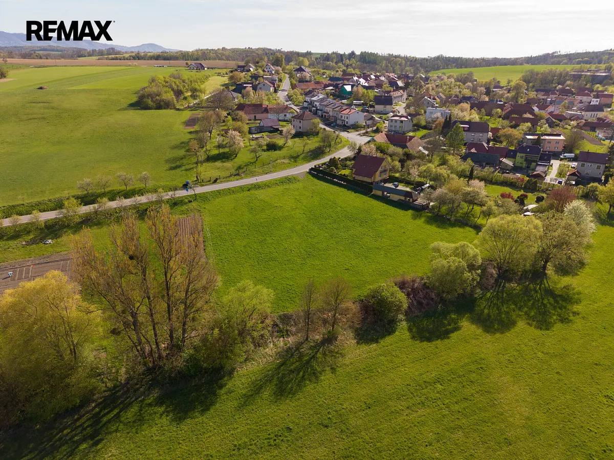 Prodej pozemku 583 m², Ústí · okres Přerov
