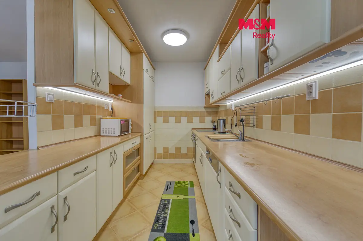 Prodej bytu 4+kk 91 m², Bochovská · Jinonice
