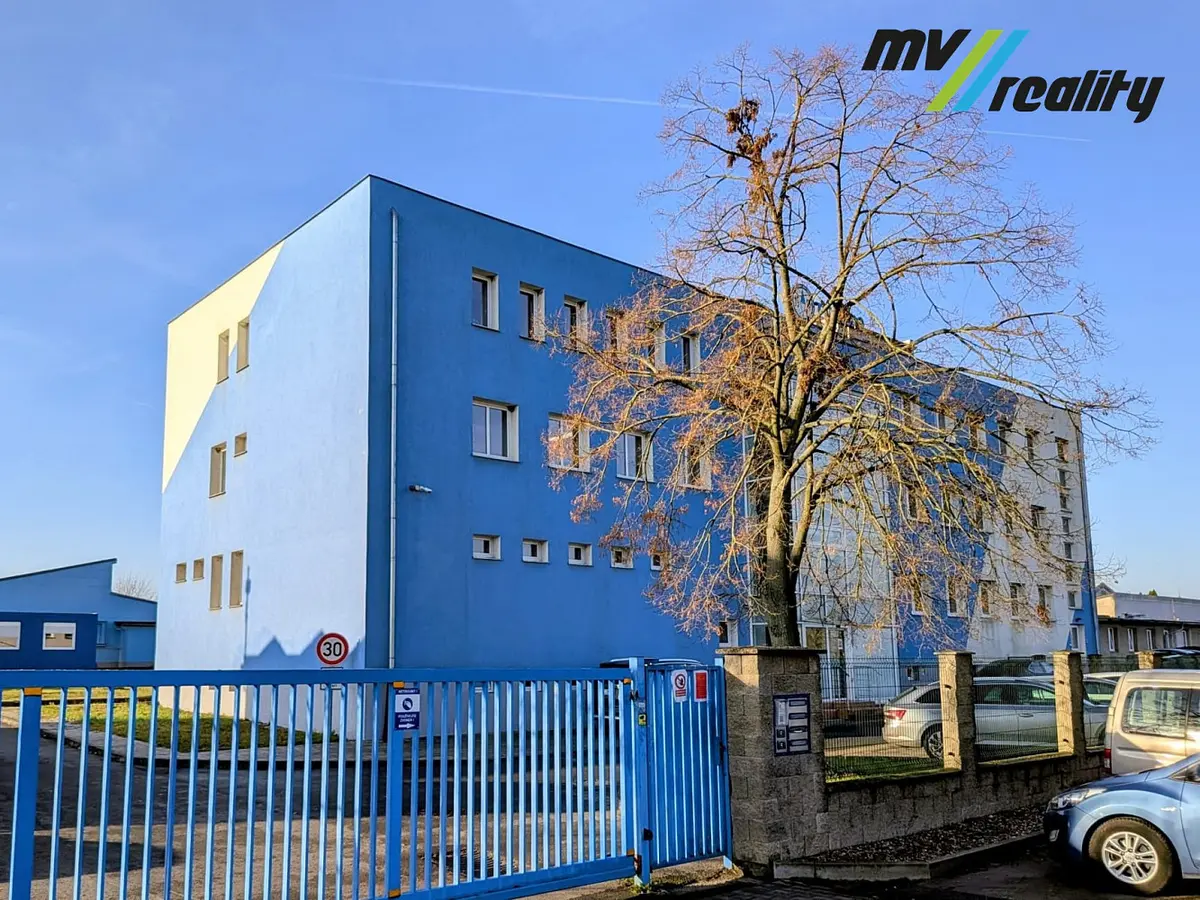 Pronájem komerčního prostoru 23 m², Poděbradova · Lysá nad Labem