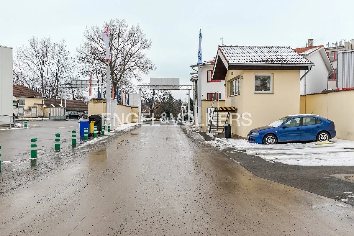 Pronájem komerčního prostoru 1850 m², K Třebonicům · Řeporyje