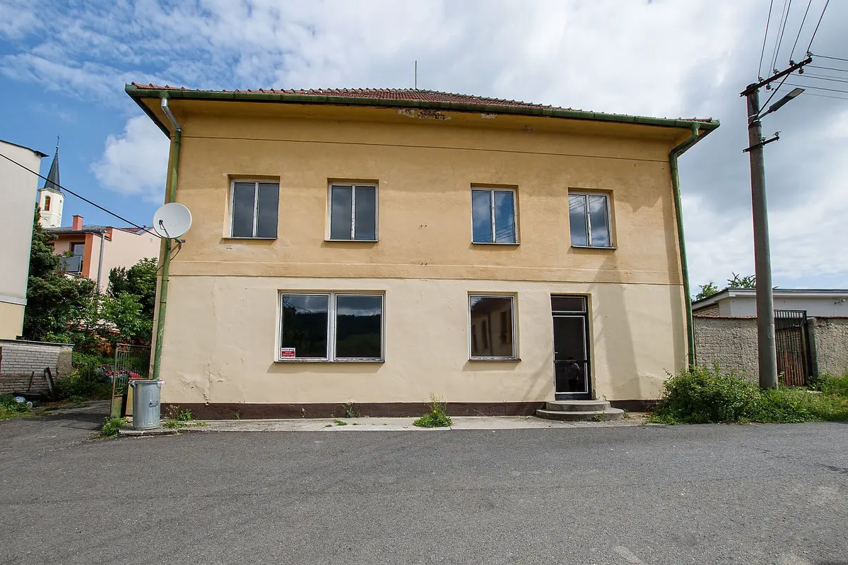 Prodej domu 680 m², Pitín