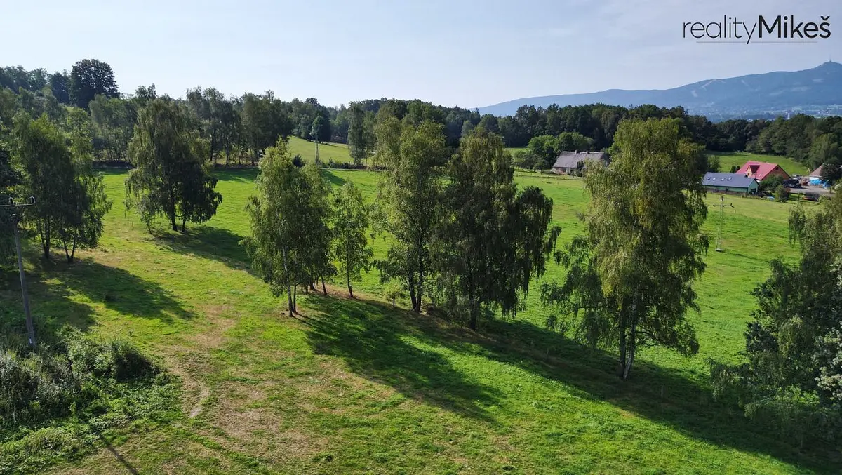 Prodej pozemku 1424 m², Liberec - Liberec XXXII-Radčice