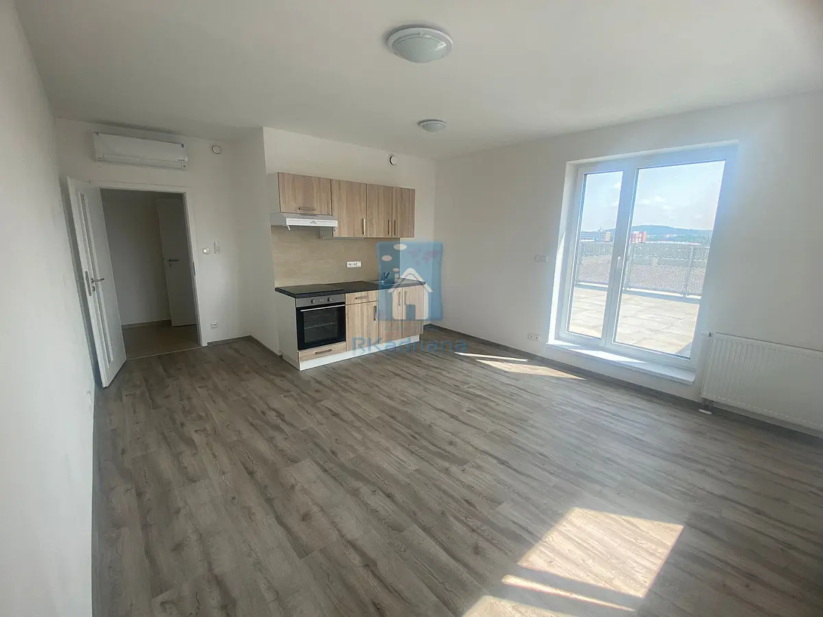 Pronájem bytu 2+kk 78 m², Železniční · Plzeň