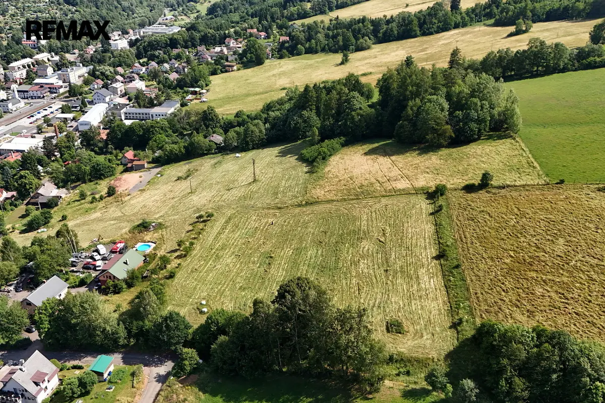 Prodej pozemku 962 m², Semily