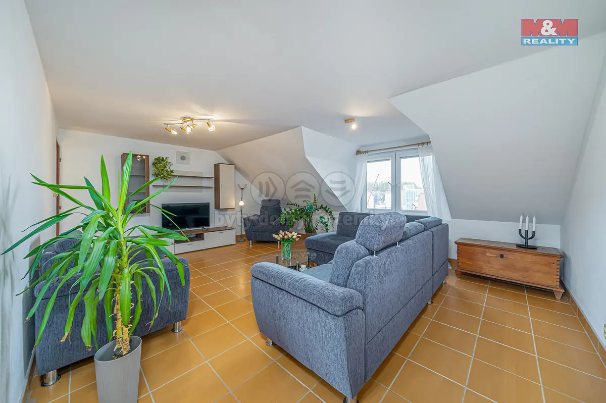 Prodej komerčního prostoru 450 m², Dlouhá · Moravský Beroun