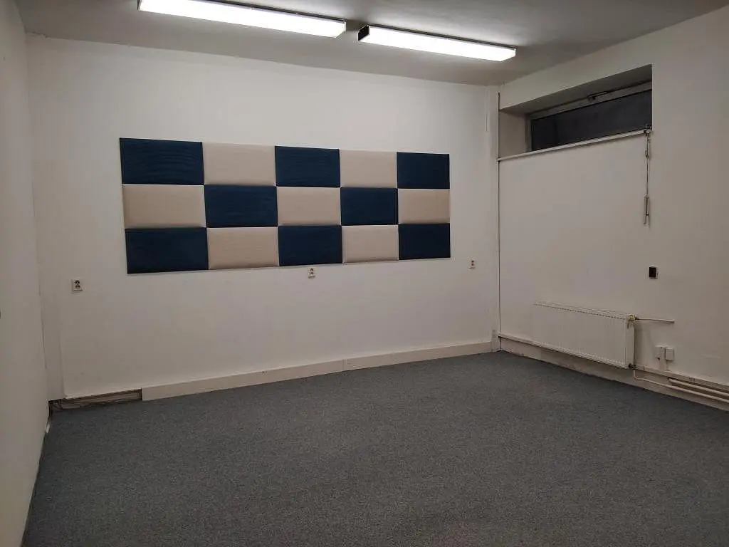 Pronájem komerčního prostoru 28 m², Louny