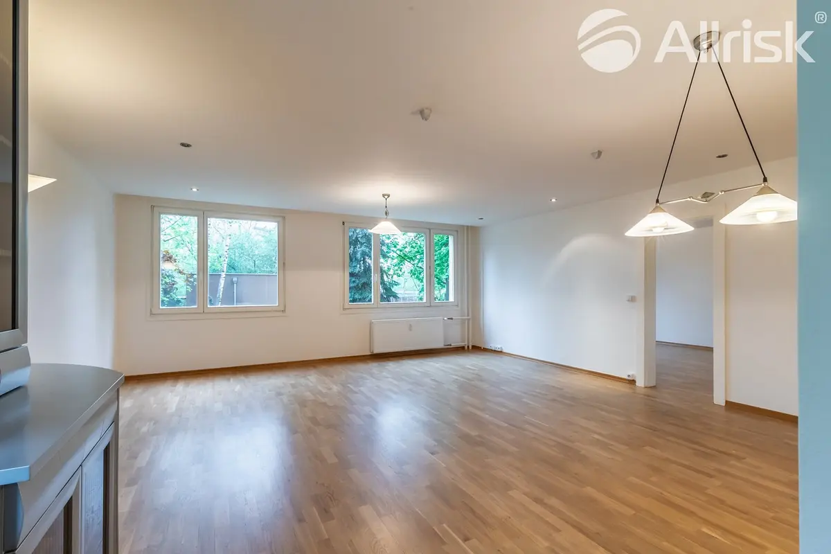 Prodej bytu 3+kk 87 m², Zárybská · Prosek