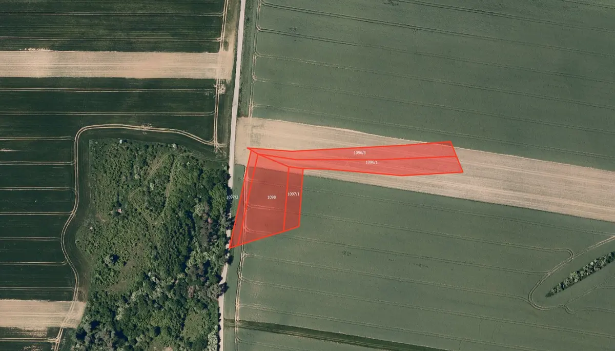 Prodej pozemku 7038 m², Spytihněv