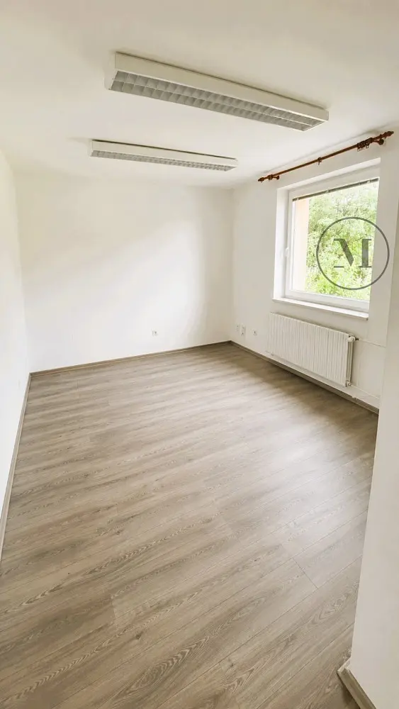 Pronájem komerčního prostoru 25 m², Územní skupina 11 · České Budějovice