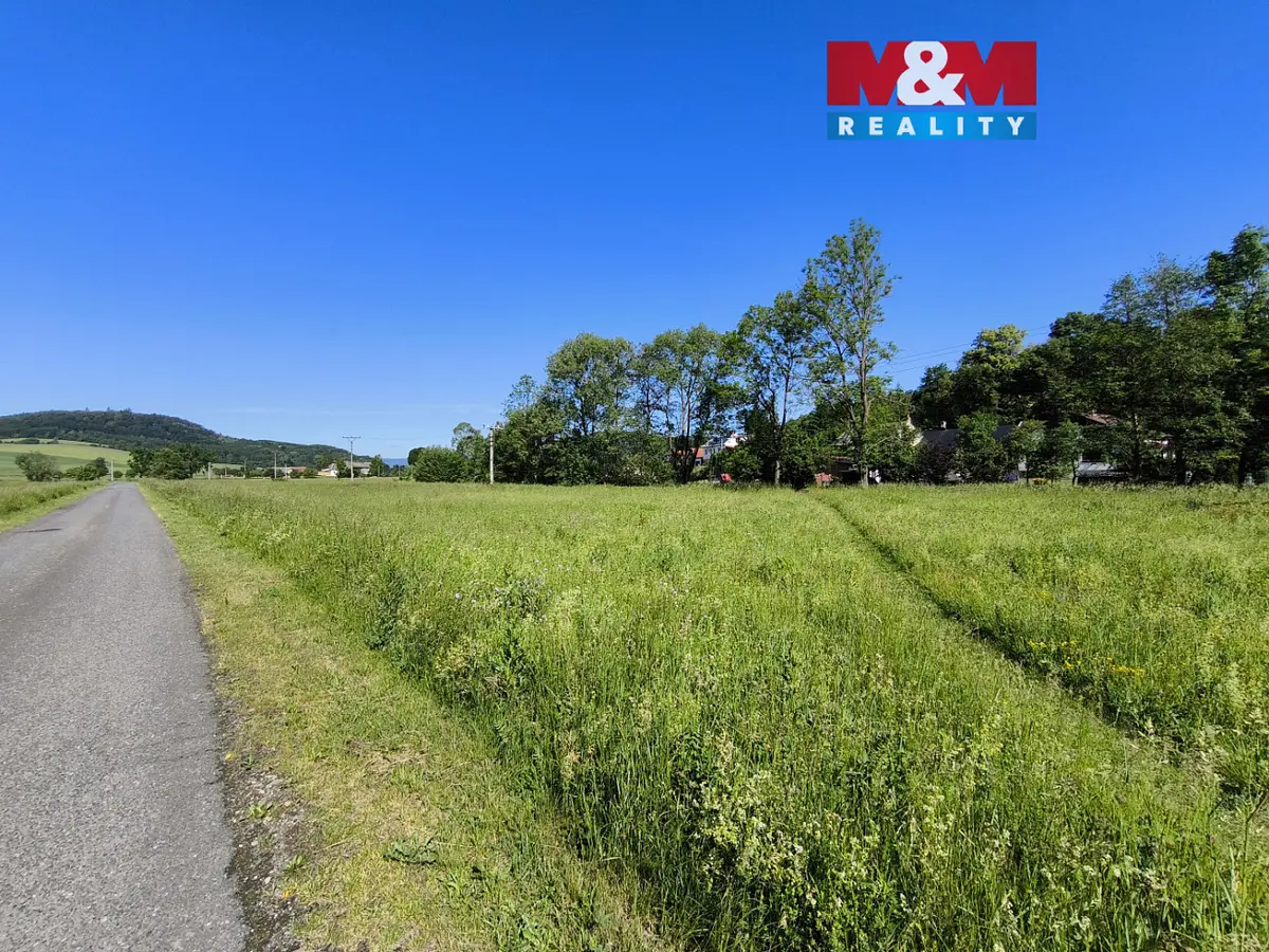 Prodej pozemku 805 m², Linhartice · okres Svitavy