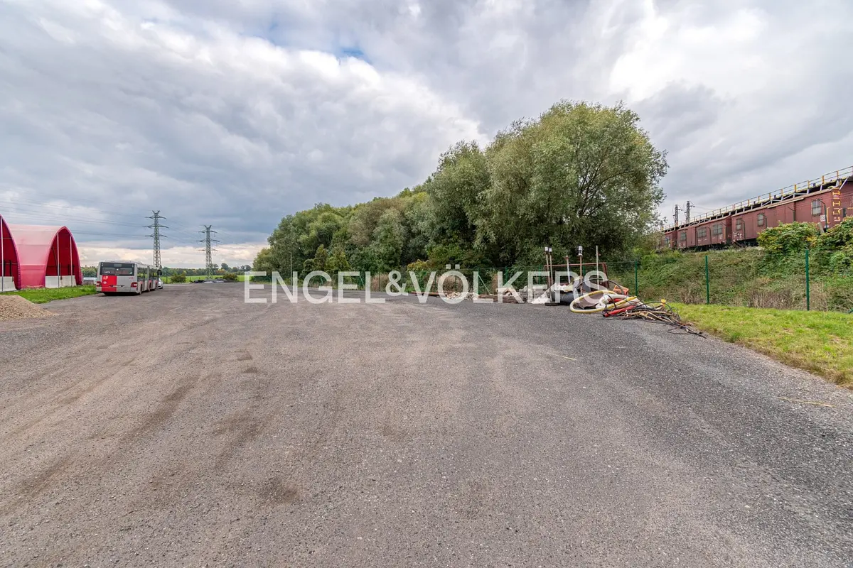 Pronájem pozemku 596 m², Poříčany