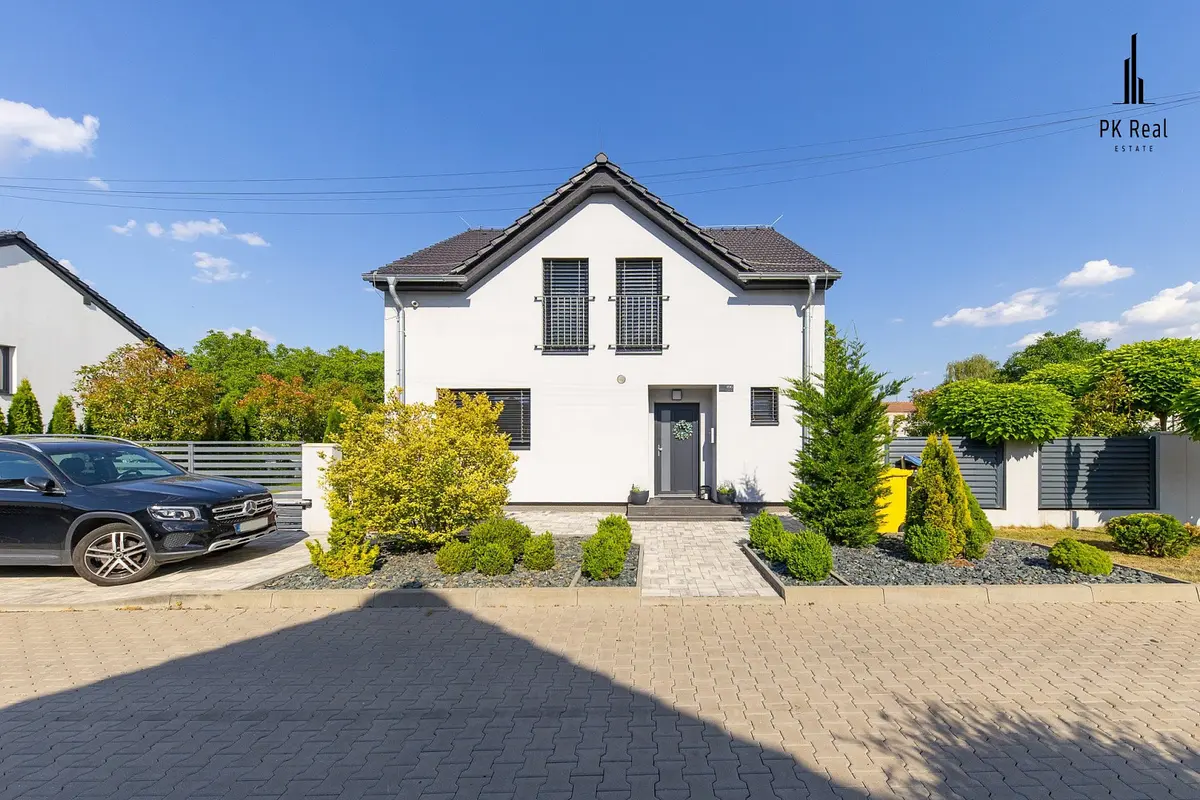 Prodej domu 136 m², Čtvrtě · Holasice