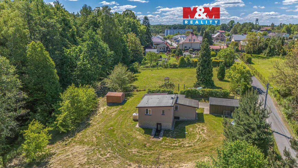 Prodej pozemku 300 m², Petřvald · okres Karviná