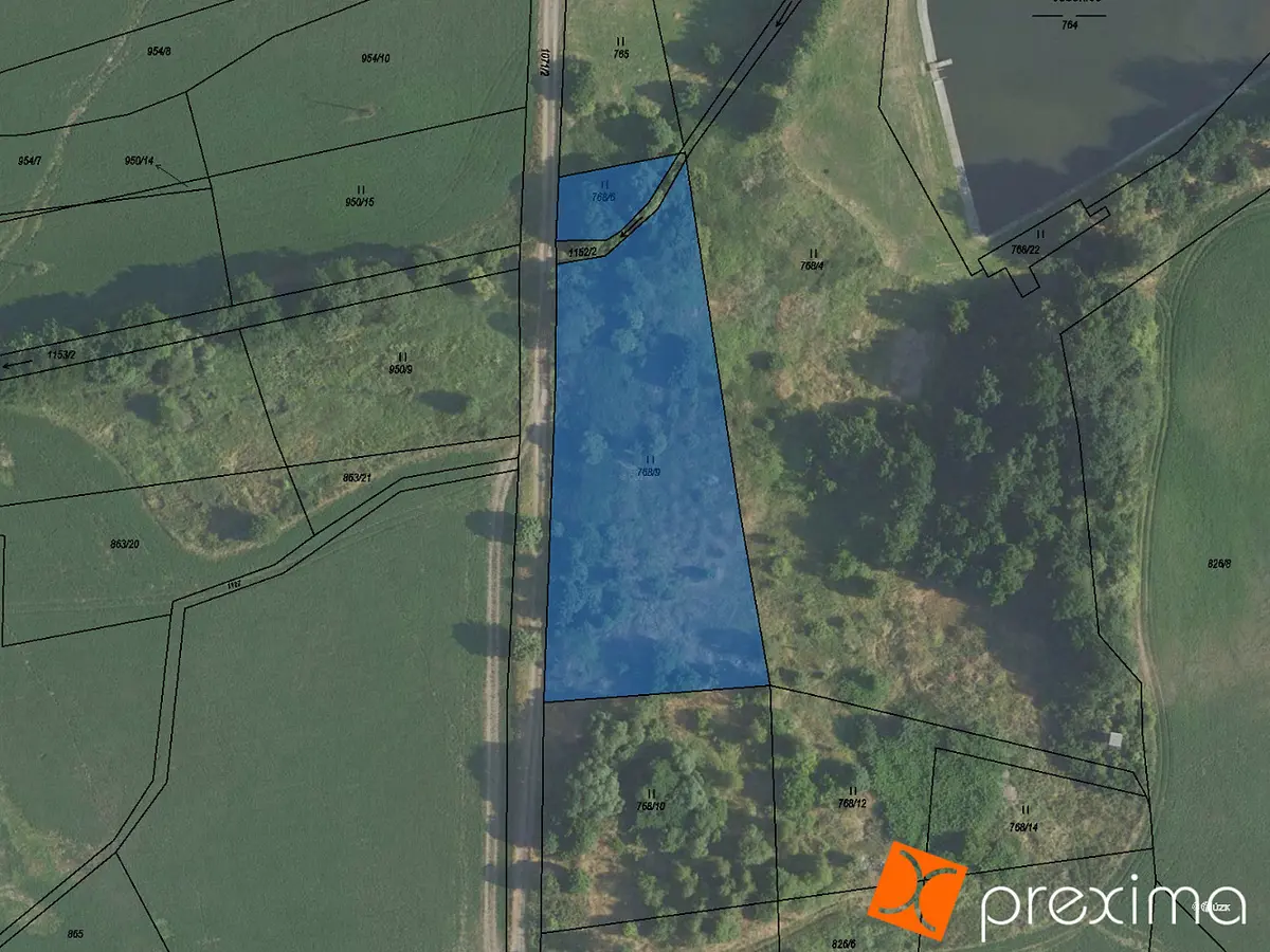 Prodej pozemku 773 m², Hluboš · okres Příbram