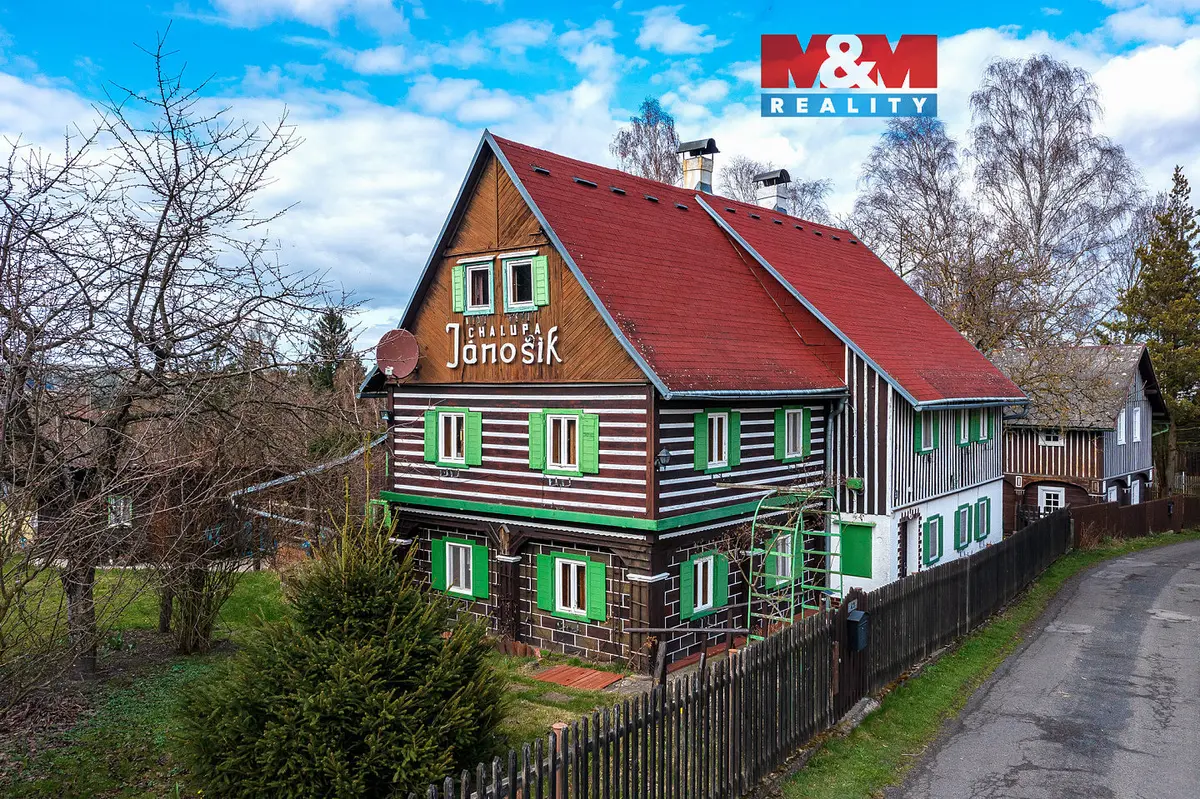Prodej komerčního prostoru 275 m², Labská Stráň