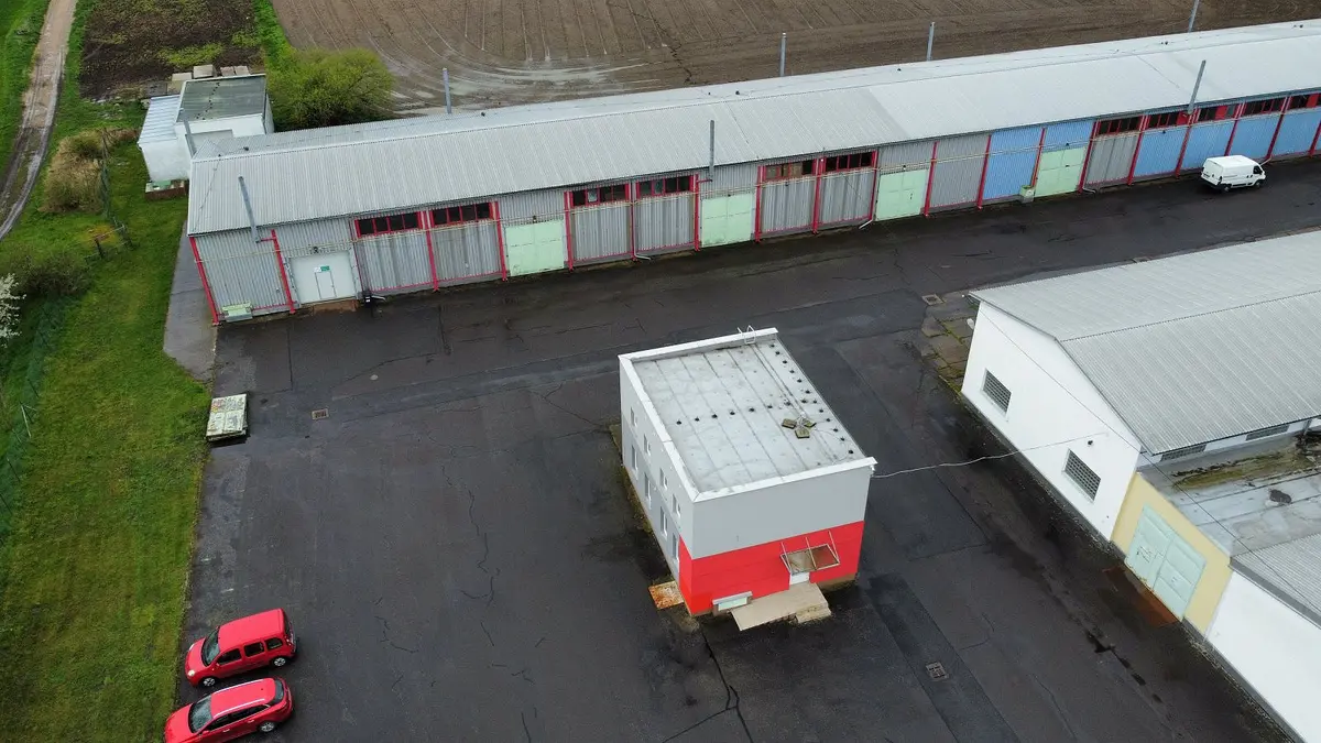 Pronájem komerčního prostoru 529 m², K Třešňovce · Dolní Ředice
