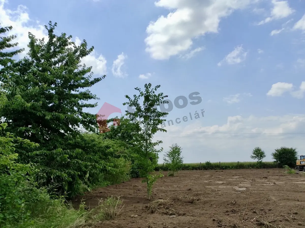 Prodej pozemku 174 m², Charváty · okres Olomouc