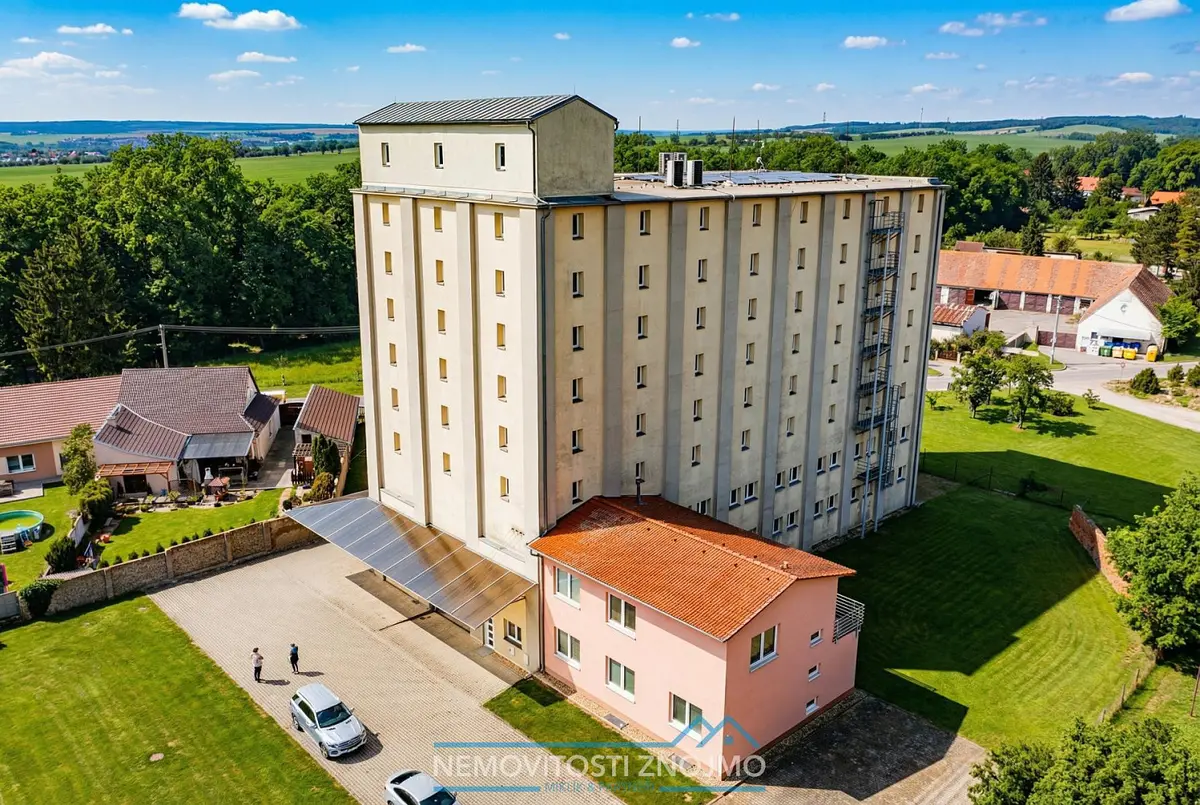 Prodej komerčního prostoru 3355 m², Želetice · okres Znojmo