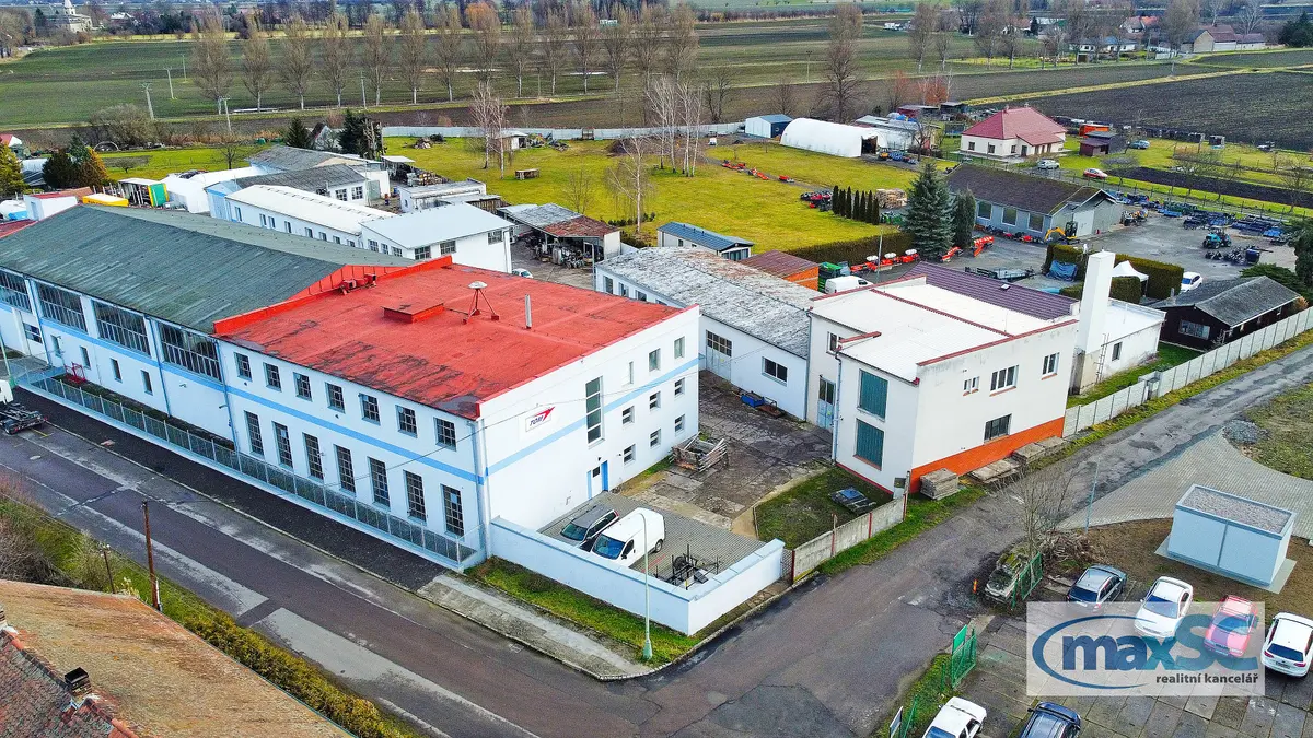 Pronájem komerčního prostoru 533 m², Moravany - Platěnice · okres Pardubice