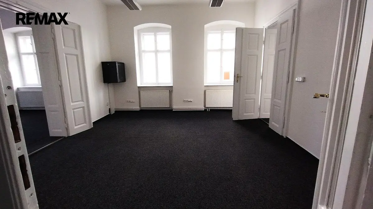 Pronájem komerčního prostoru 85 m², Husova · Staré Město · Liberec