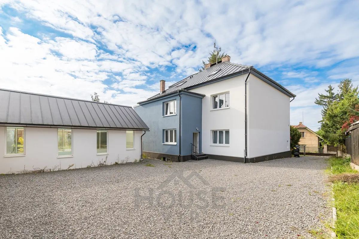 Prodej domu 550 m², Na Rafandě · Tuklaty