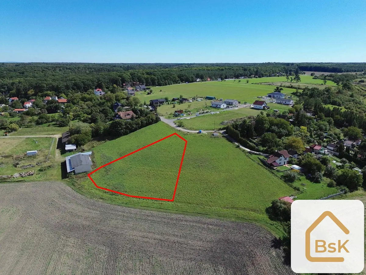 Prodej pozemku 623 m², Charvatce · okres Mladá Boleslav