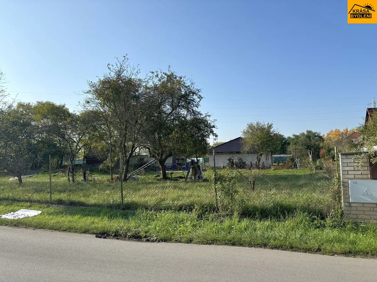 Prodej pozemku 94 m², Tišice - Kozly · okres Mělník