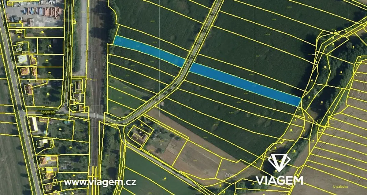 Prodej pozemku 1372 m², Golčův Jeníkov · okres Havlíčkův Brod