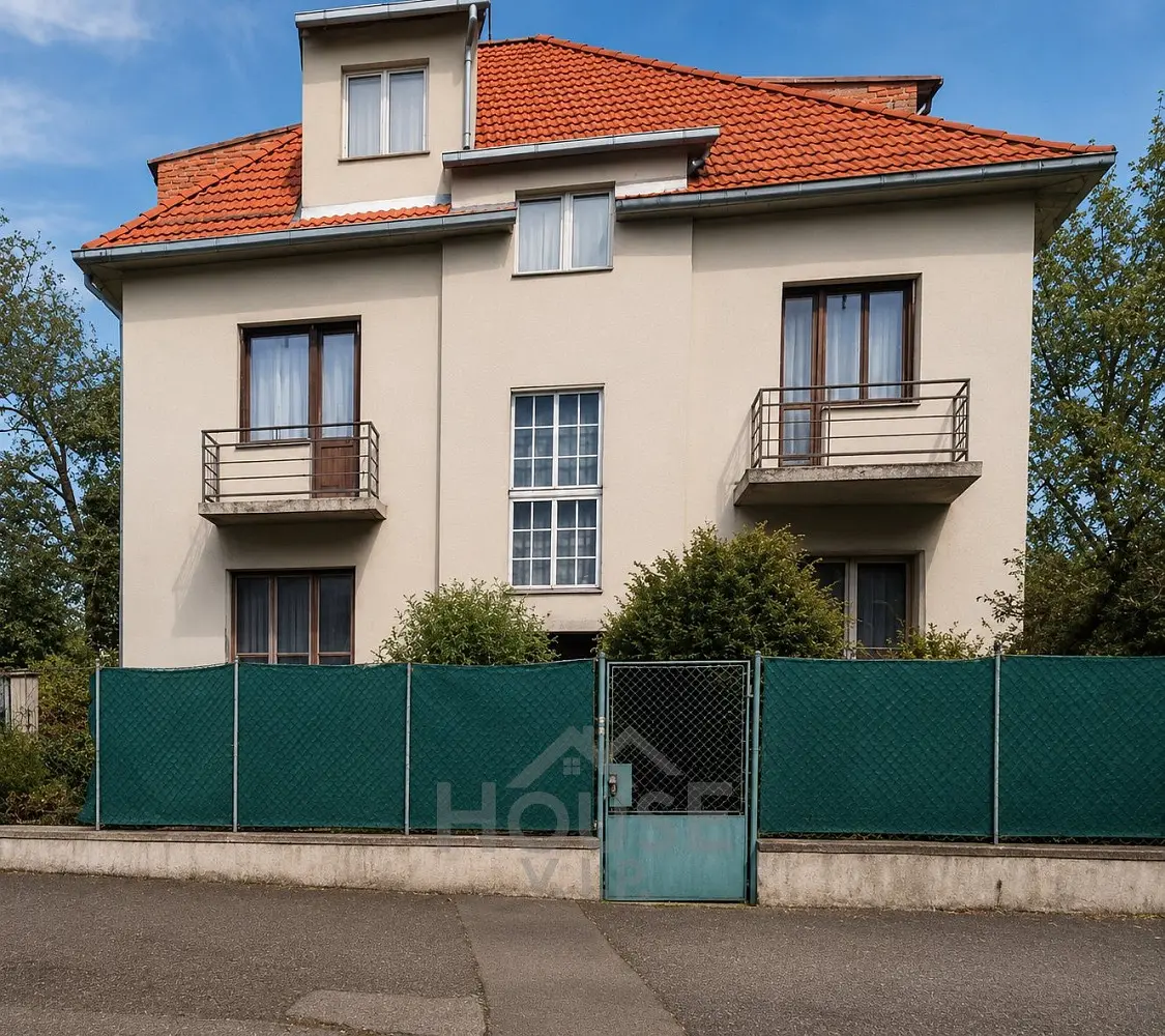 Prodej komerčního prostoru 430 m², V násypu · Hlubočepy