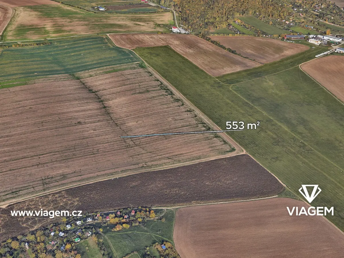 Prodej pozemku 553 m², Komín · Brno