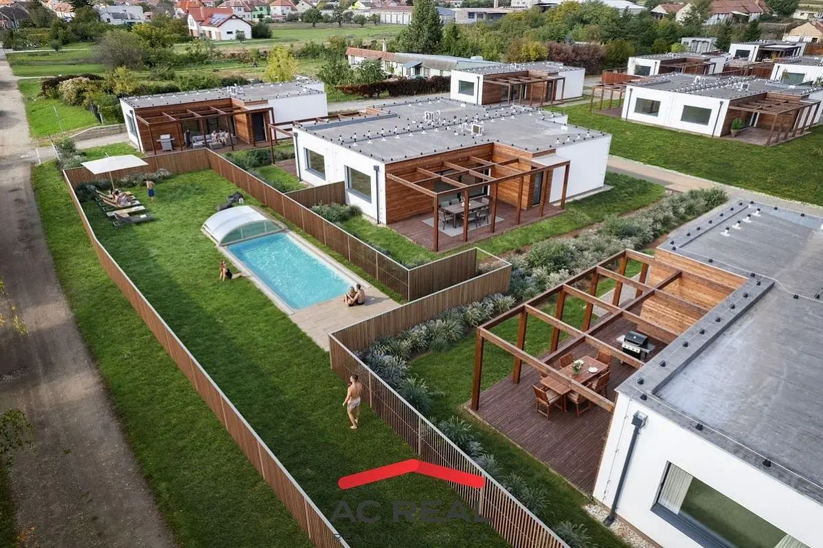 Prodej bytu 2+kk 33 m², Šakvická · Strachotín