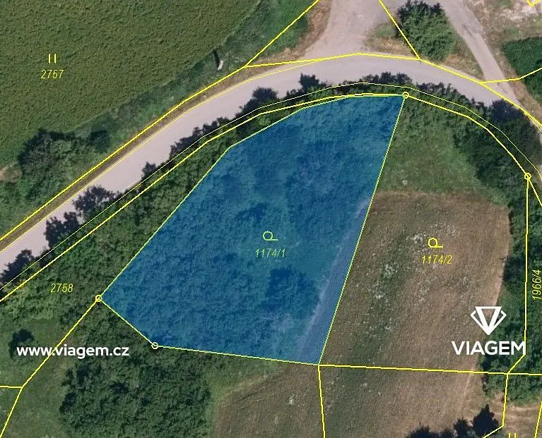 Prodej pozemku 1492 m², Mešovice · Uherčice