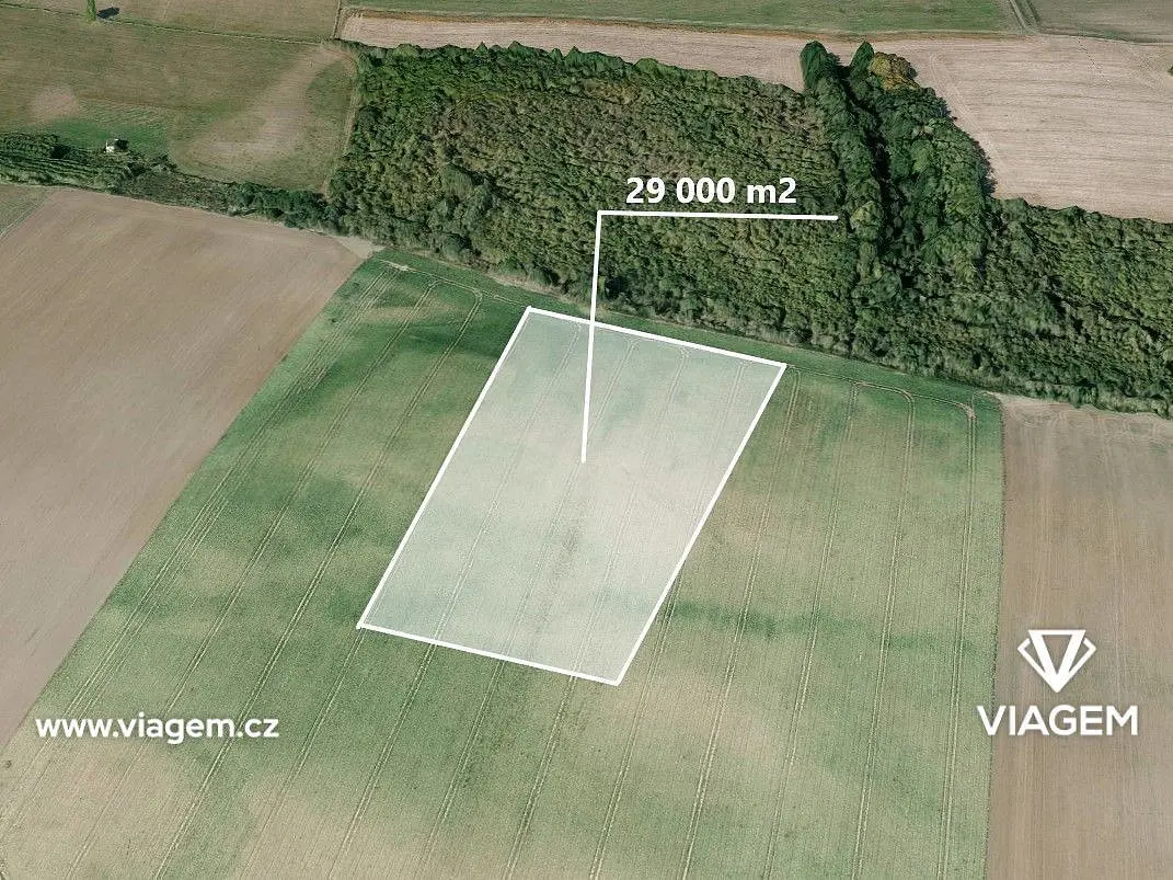Prodej pozemku 7250 m², Mělnické Vtelno · okres Mělník