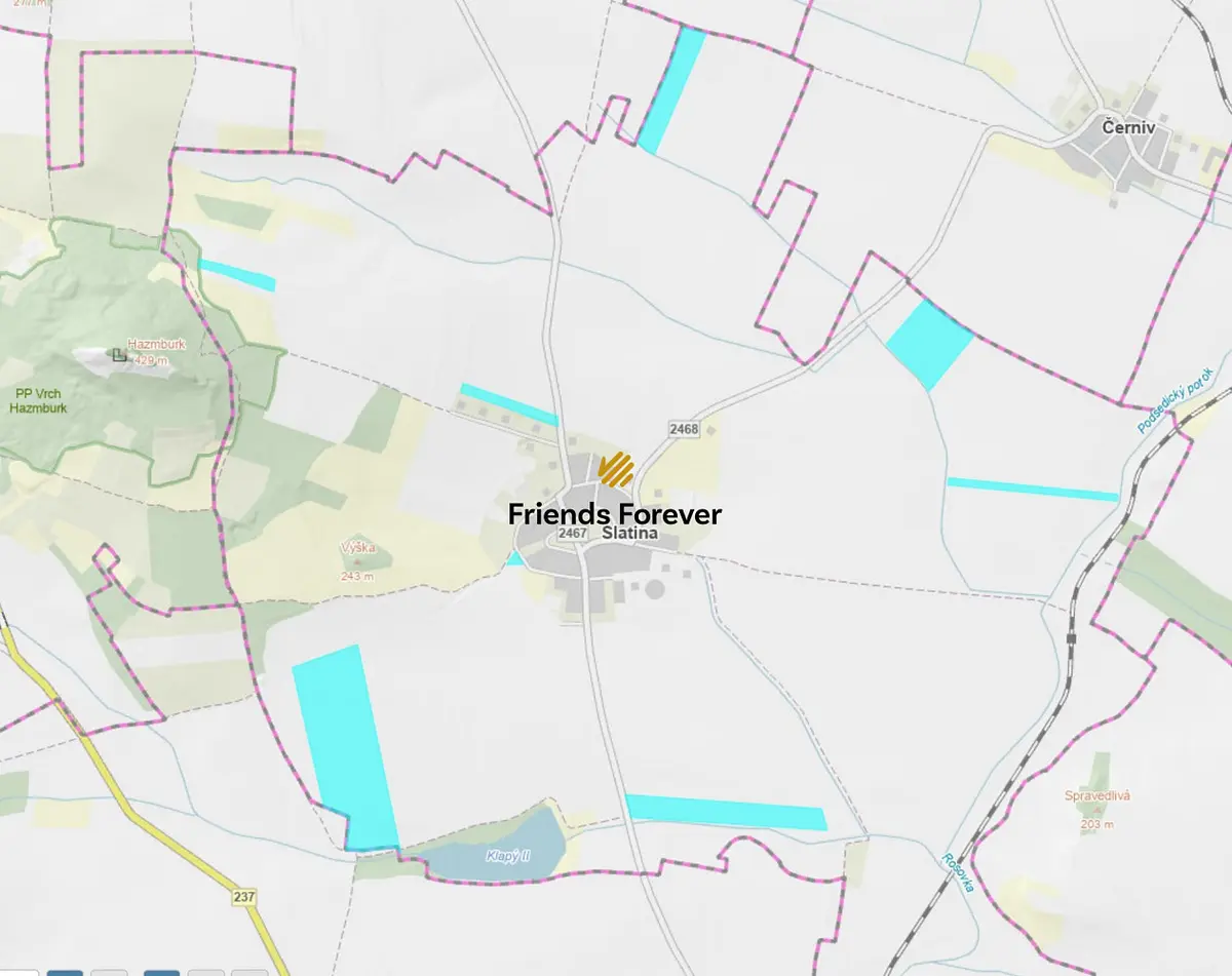 Prodej pozemku 61333 m², Slatina · okres Litoměřice