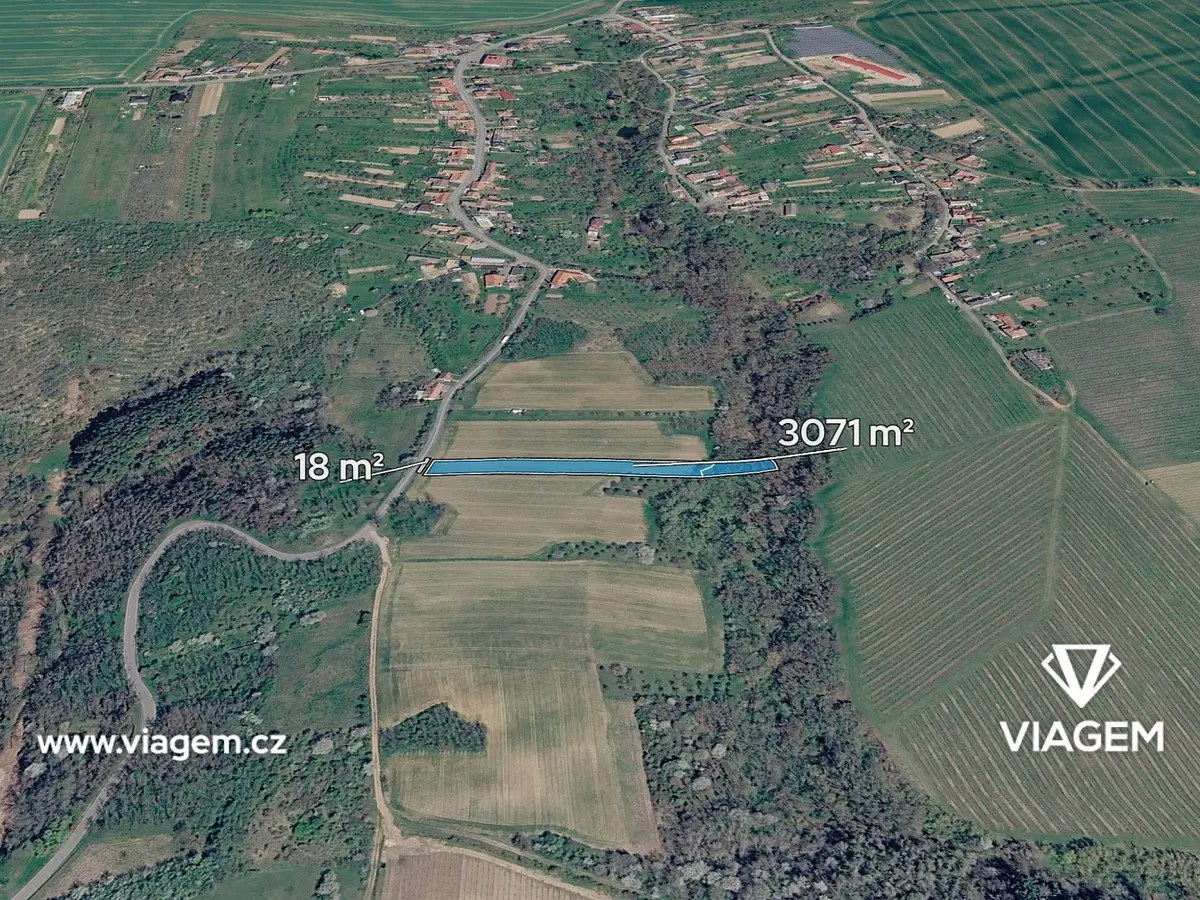 Prodej pozemku 3089 m², Újezdec