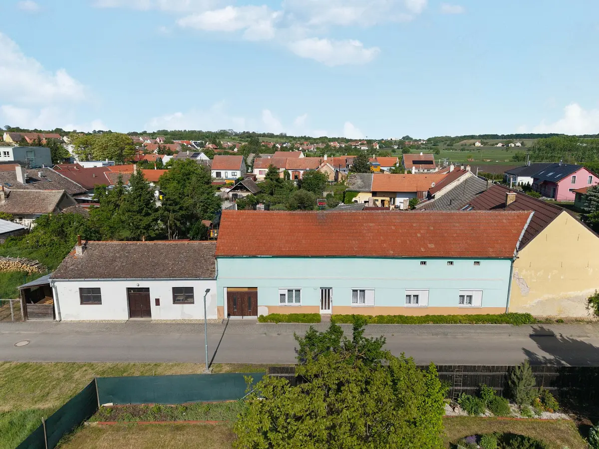 Prodej domu 188 m², Smetanova · Drnholec
