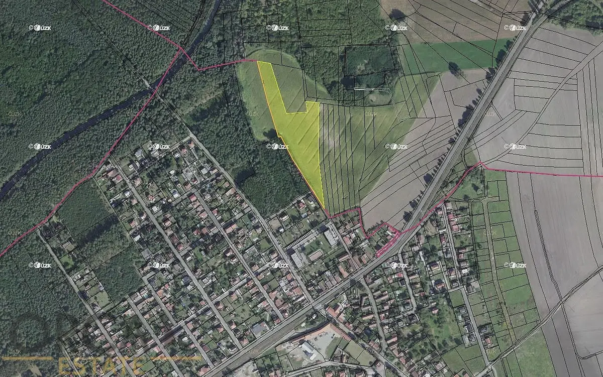 Prodej pozemku 3372 m², Sadská · okres Nymburk