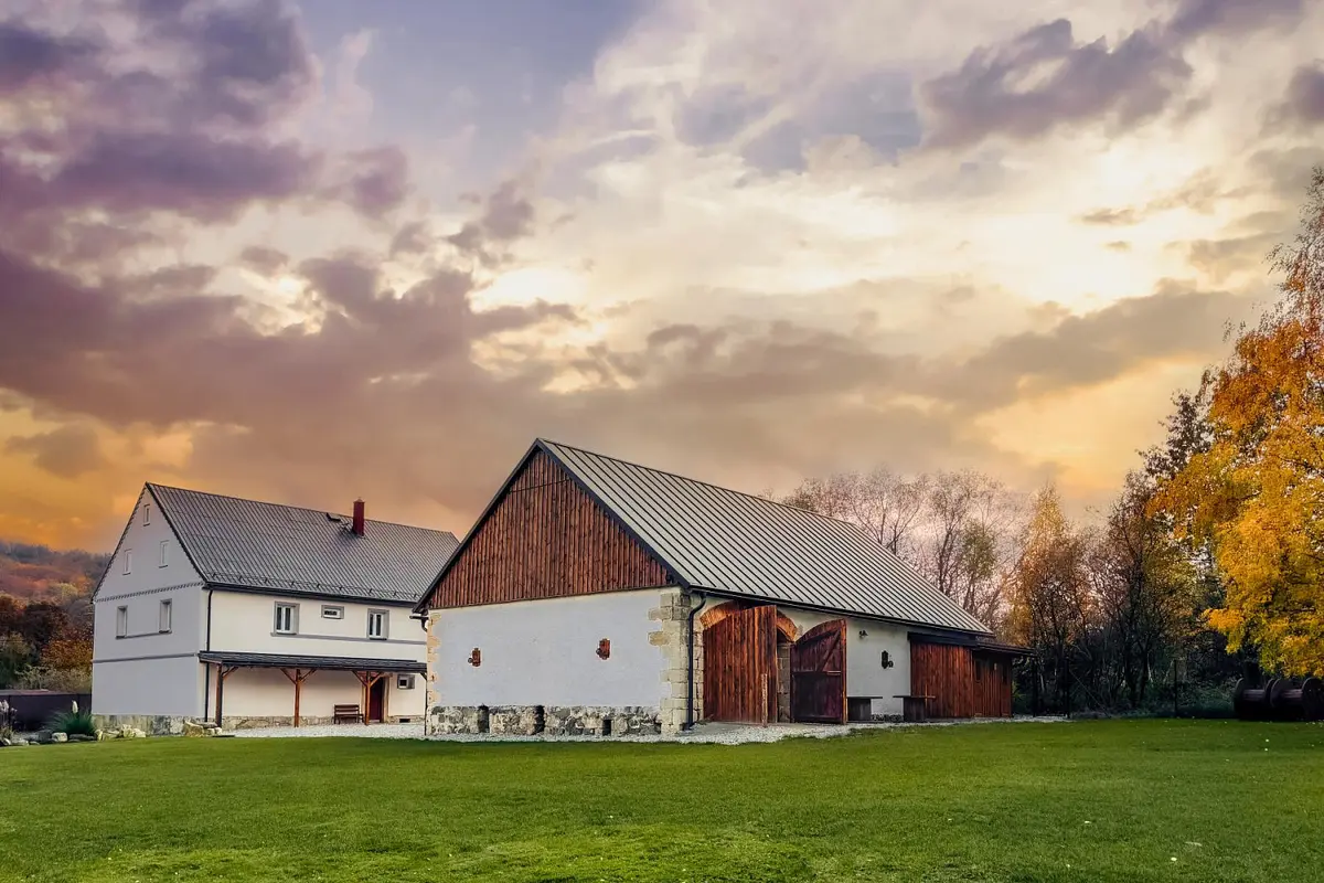 Pronájem domu 600 m², Žandov - Heřmanice · okres Česká Lípa