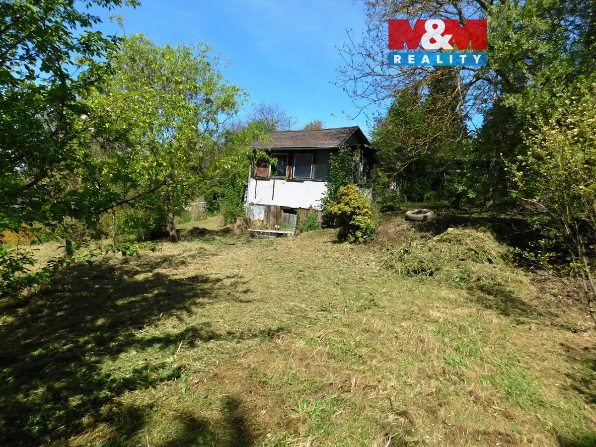 Pronájem pozemku 400 m², Turnov · okres Semily