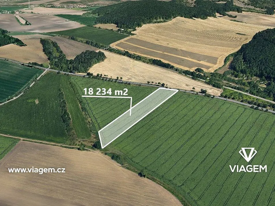 Prodej pozemku 18234 m², Moravské Knínice