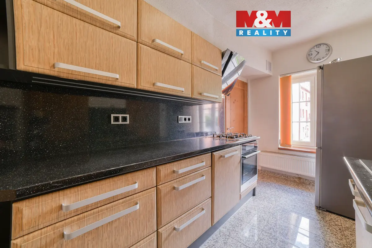 Prodej bytu 3+1 56 m², Hradební · Cheb