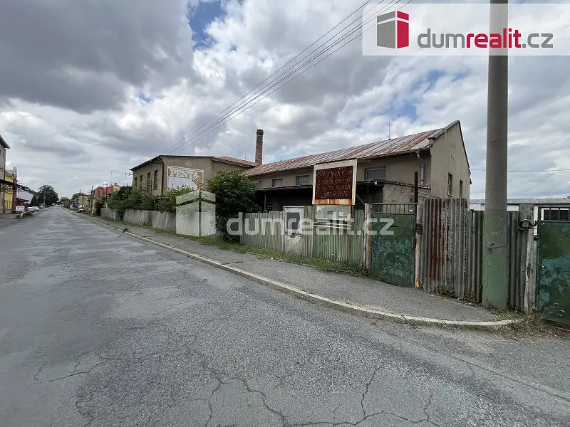 Prodej komerčního prostoru 4334 m², Velvary