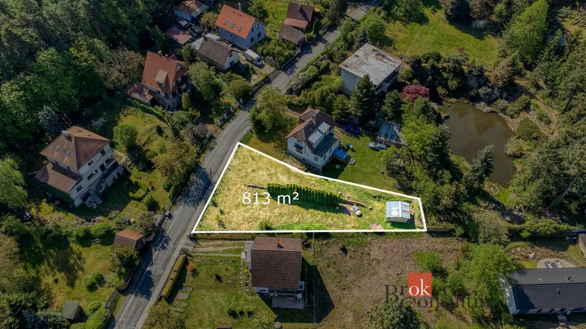 Prodej pozemku 813 m², Louňovice · okres Praha-východ