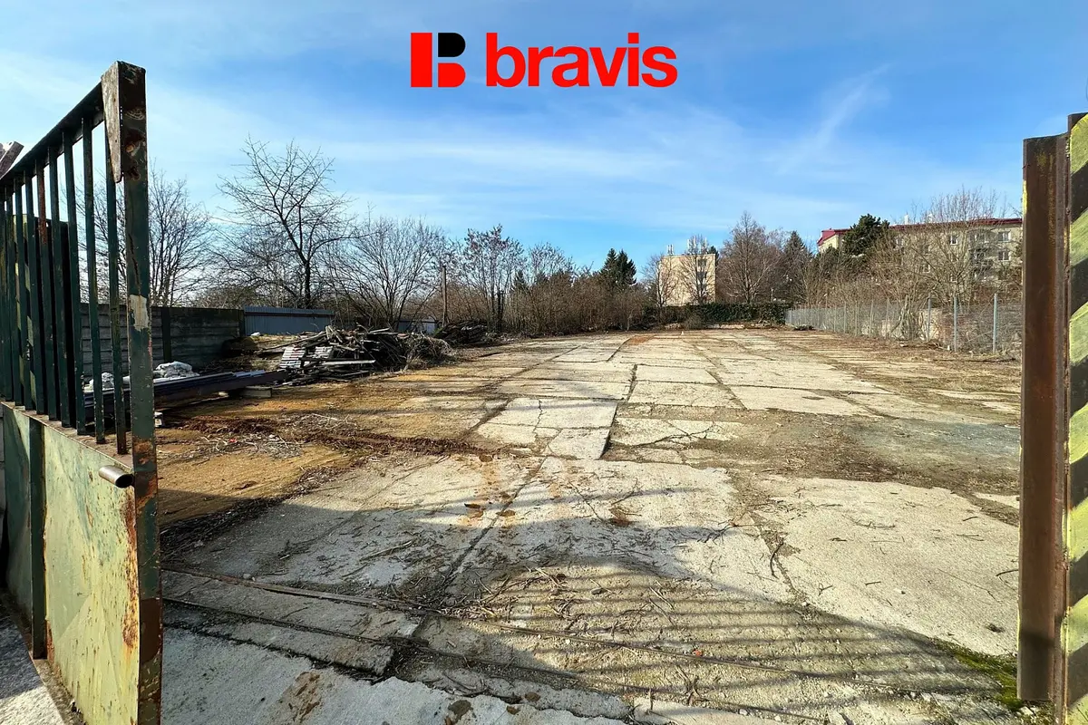 Pronájem pozemku 850 m², Líšeň · Brno