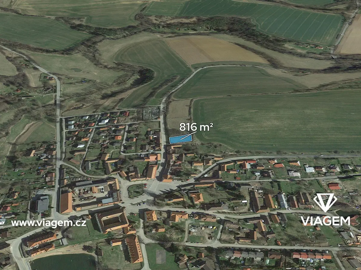 Prodej pozemku 816 m², Louňovice pod Blaníkem