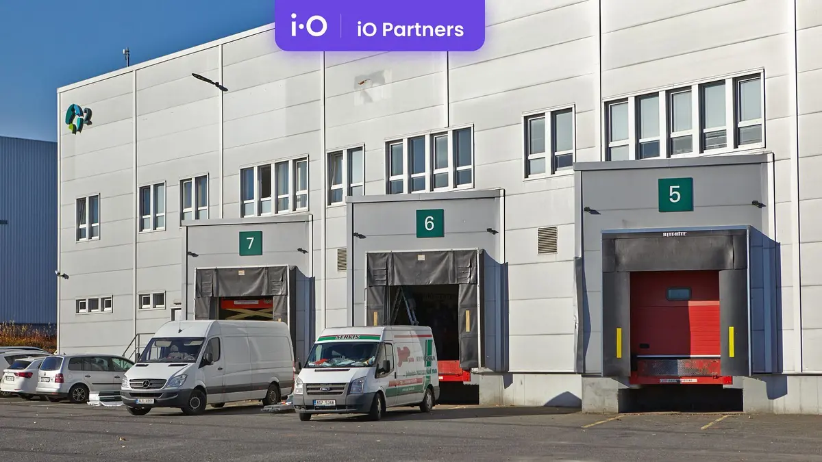 Pronájem komerčního prostoru 3015 m², Hořelice · Rudná