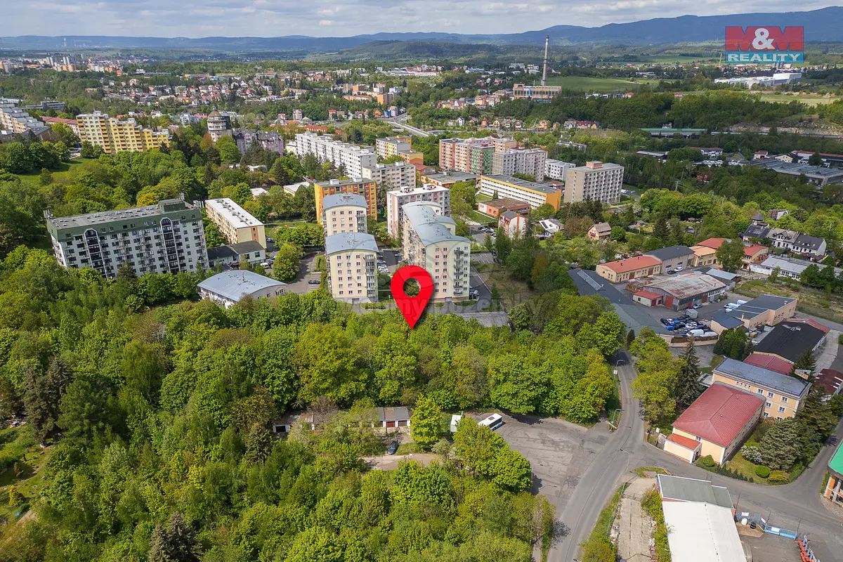 Prodej pozemku 4294 m², Karlovy Vary