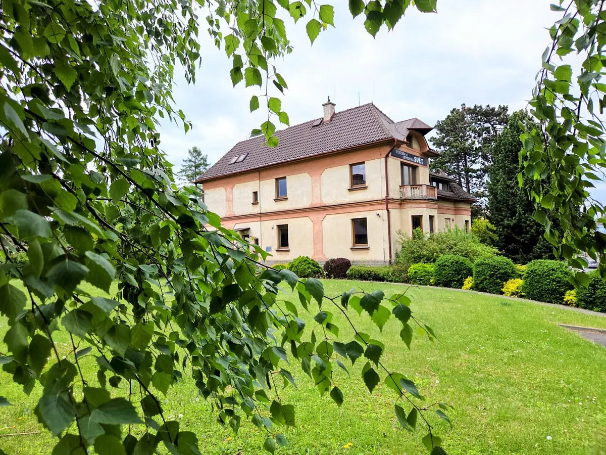 Prodej komerčního prostoru 360 m², Husova · Třinec