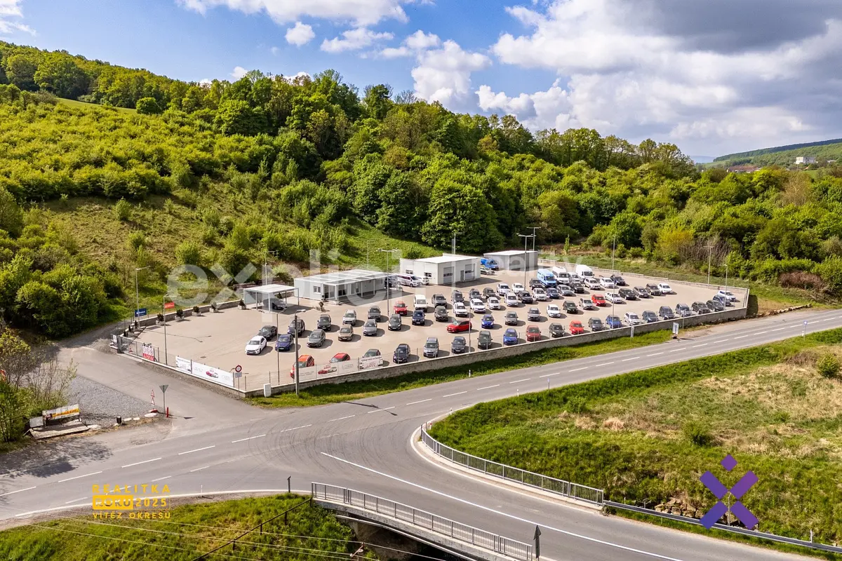 Prodej komerčního prostoru 4600 m², Biskupice · okres Zlín