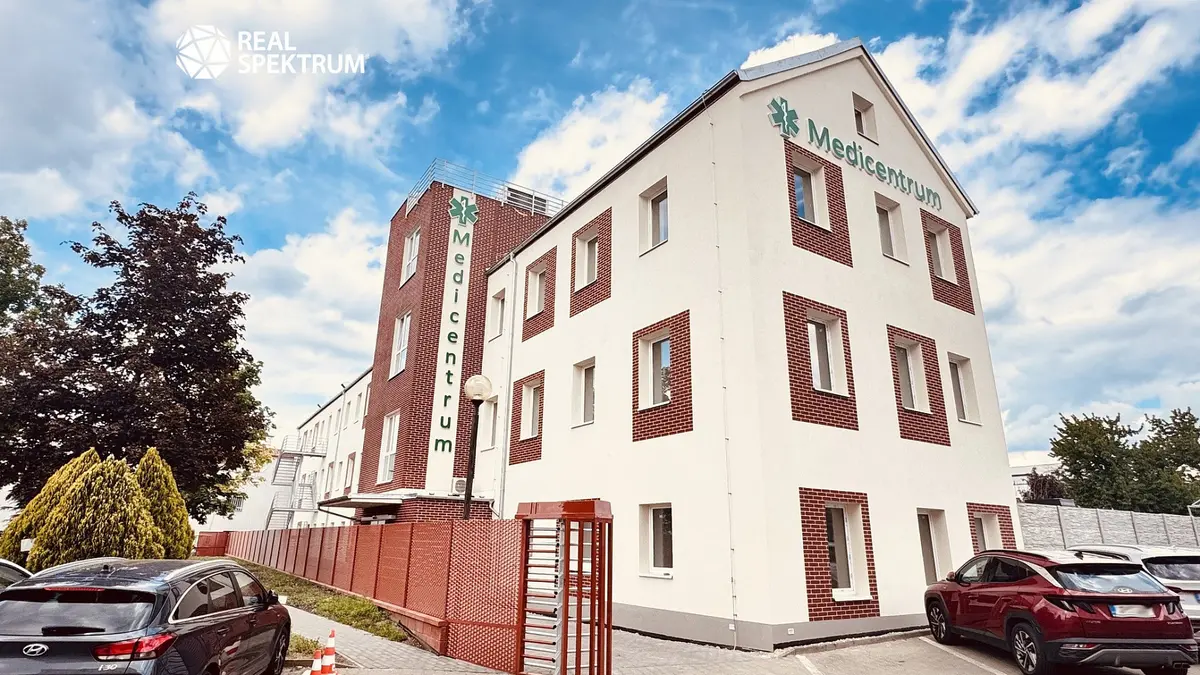 Pronájem komerčního prostoru 418 m², Černovice · Brno